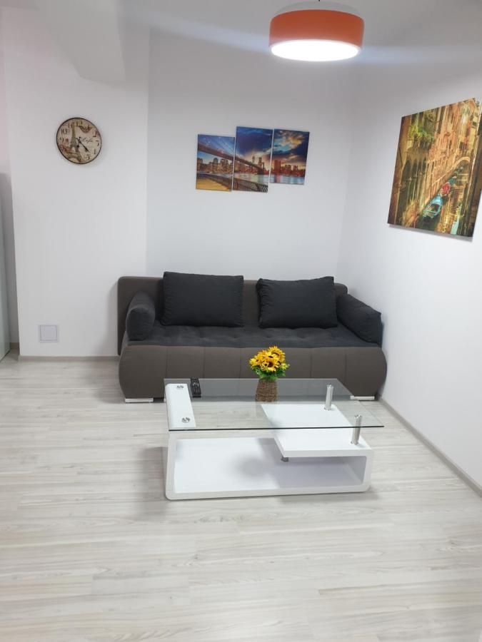 Topaz Central Apartment Bacău Exterior photo